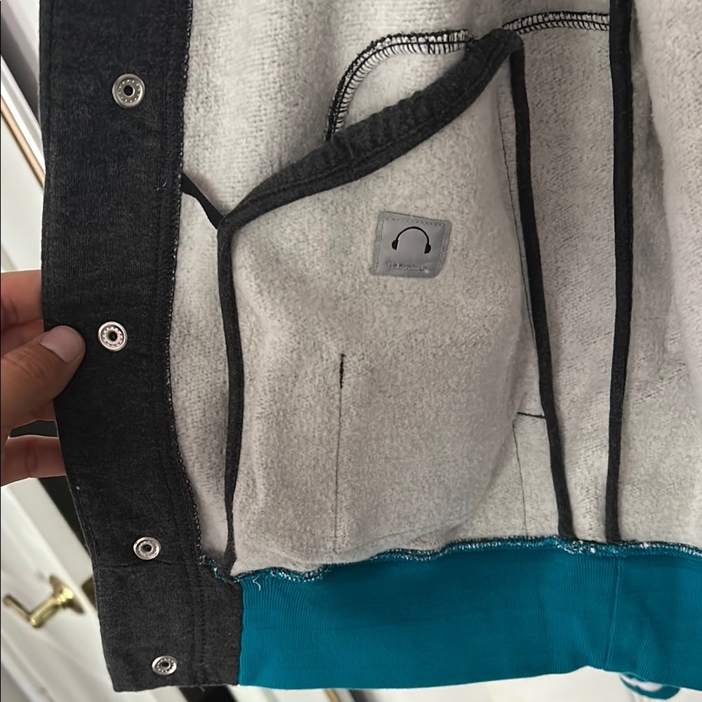 Grey Jordan Men's Jacket - Picture 5 of 8